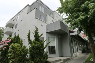 Building Photo - Leilani 2