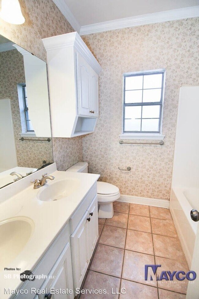 Building Photo - 4 br, 2 bath House - 448 Grand Oaks