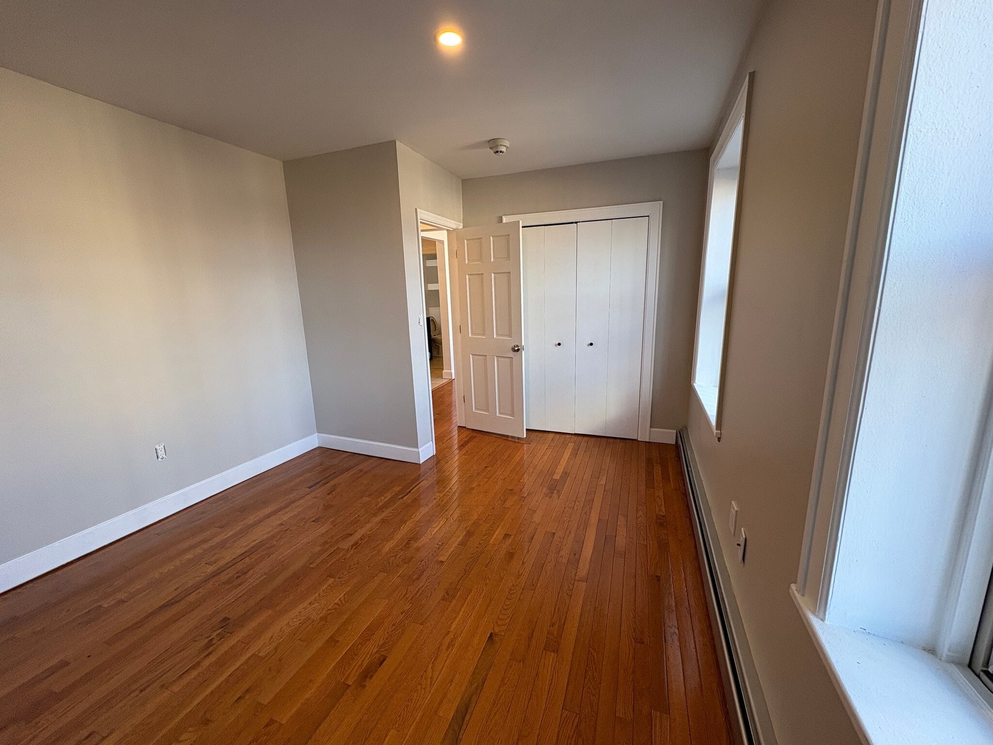 Building Photo - 87 Columbia St