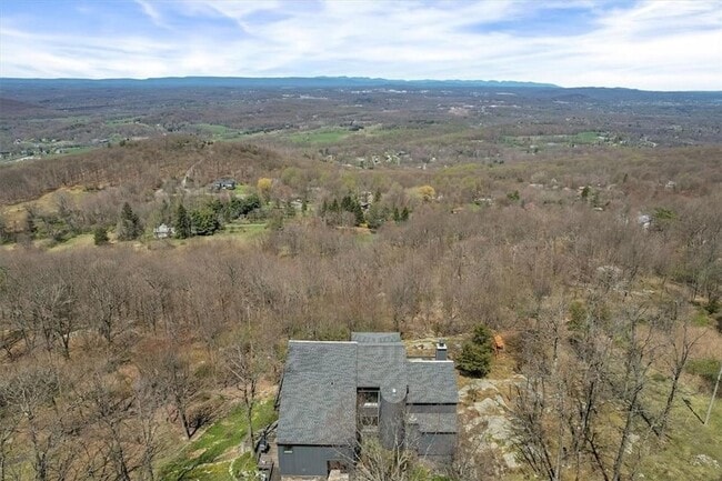 Building Photo - 94 Mine Hill Rd