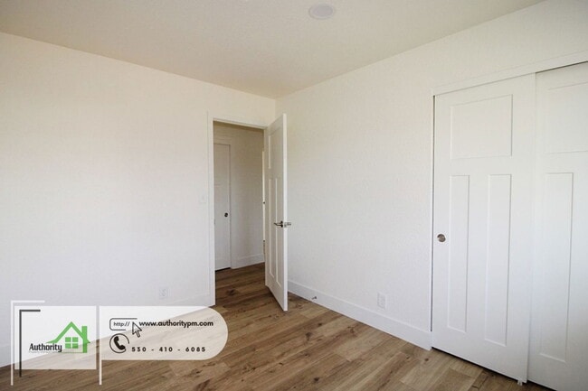 Building Photo - 9905 Merryhill Ln