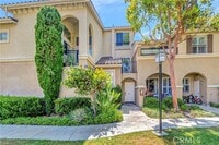 Building Photo - 1702 Crescent Oak