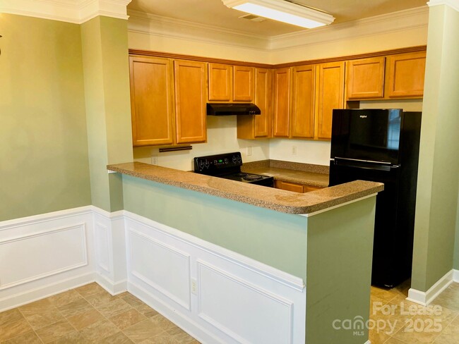 Building Photo - 202 Welton Way