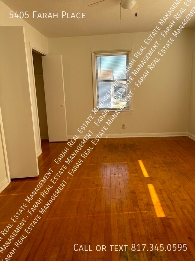 Building Photo - 5405 Farah Pl