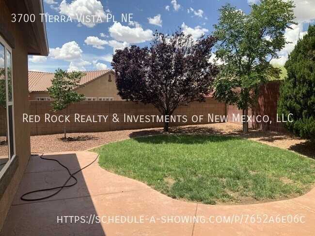 Building Photo - 3700 Tierra Vista Pl NE