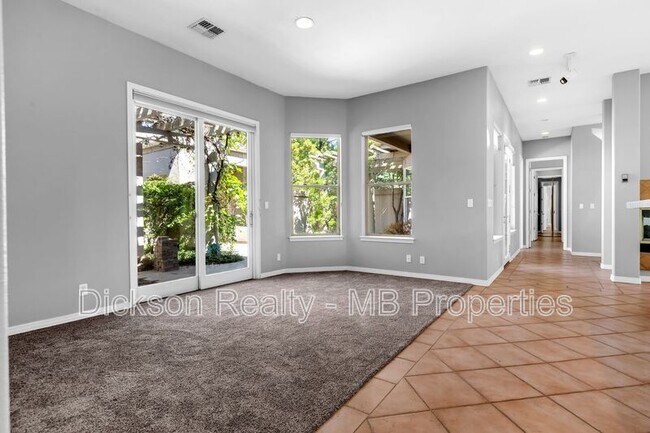 Building Photo - 4440 Juniper Trail