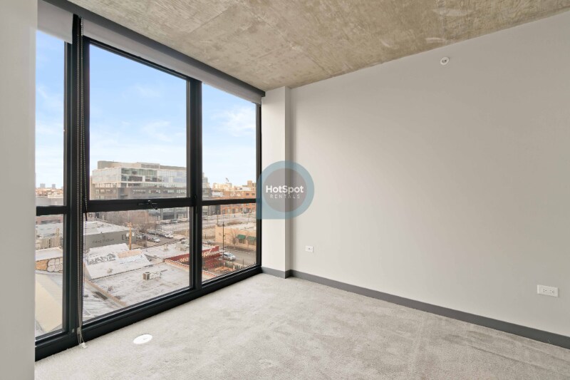 Building Photo - 142 N Ada St
