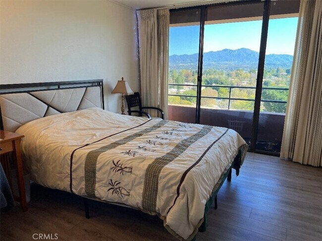 Building Photo - 24055 Paseo Del Lago W