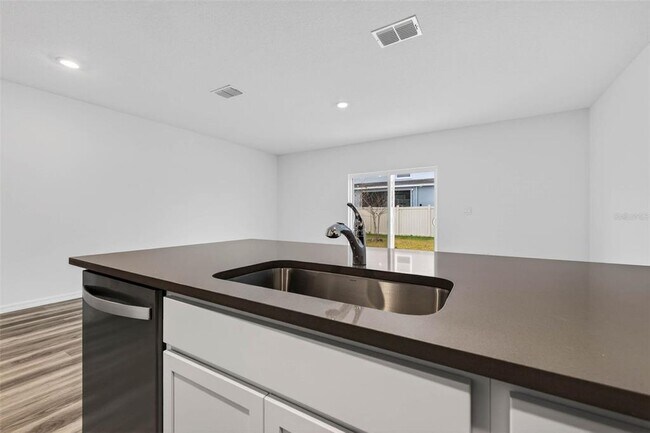 Building Photo - 31264 Paper Birch St