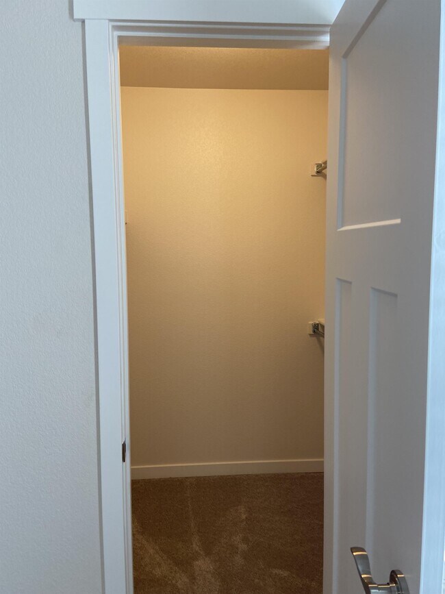 Building Photo - 6937 Grassy Range Dr