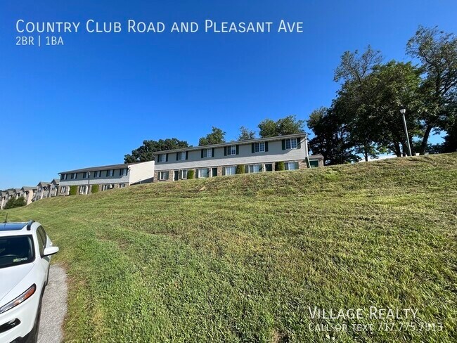 Building Photo - 617 Country Club Rd