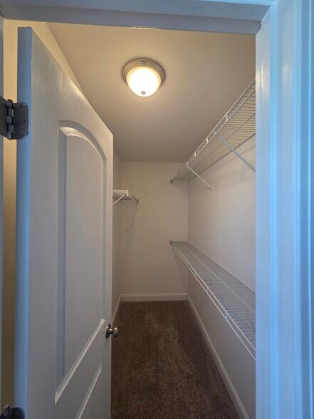 Master Closet - 500 Hillshade Ct