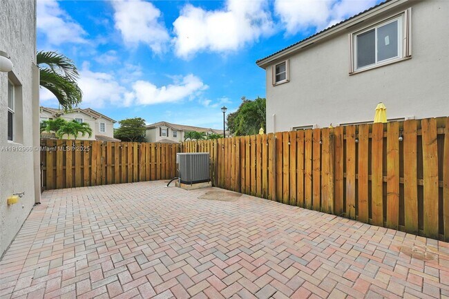 Building Photo - 22264 SW 93rd Ct