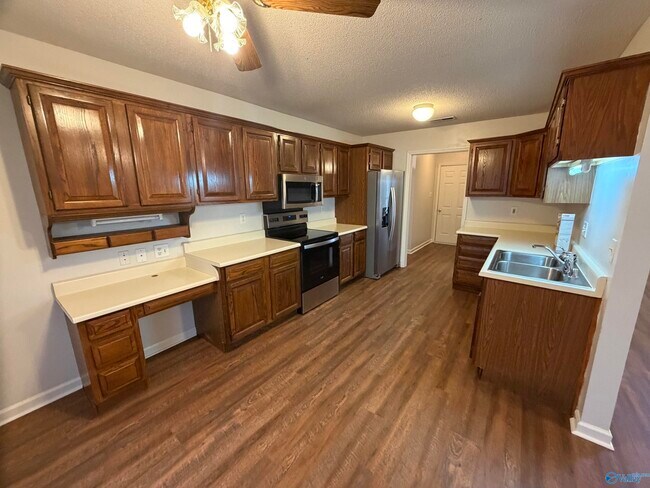 Building Photo - 3029 Battlement Rd SW