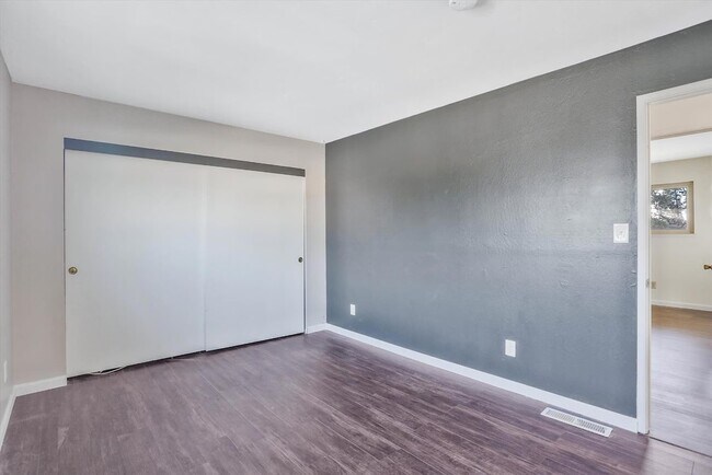 Building Photo - 5901 Casa Alegre