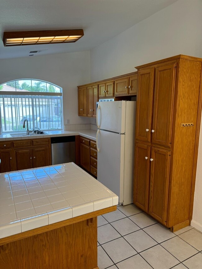 Building Photo - 3741 W Stuart Ave