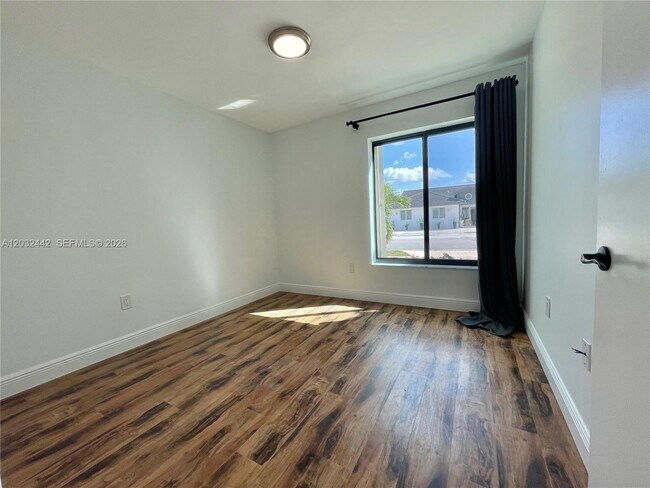Building Photo - 13355 NW 8th Terrace