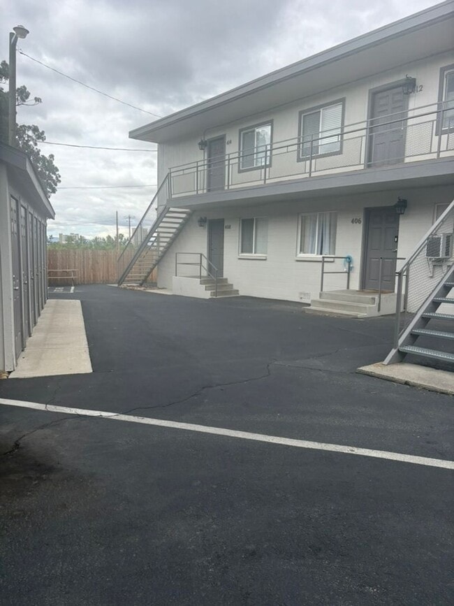 Building Photo - 408 Highland Ave
