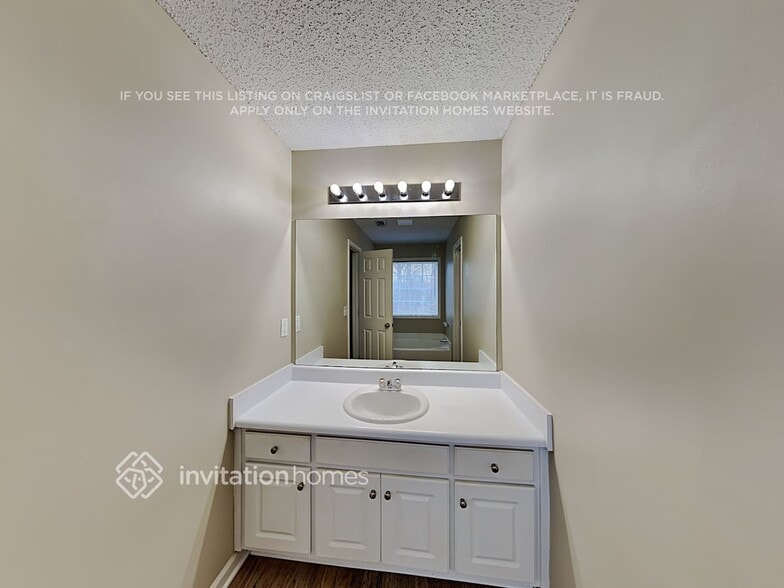 Building Photo - 780 Remington Cir