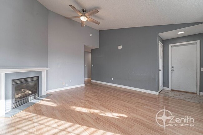 Building Photo - 15408 NE 90th St