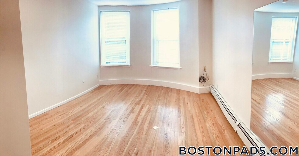 Building Photo - 8 Wait St