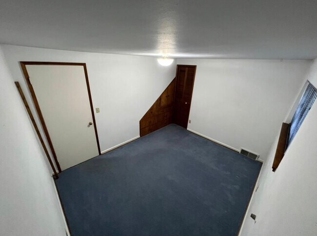 Building Photo - 14517 Sunnyside Ave N