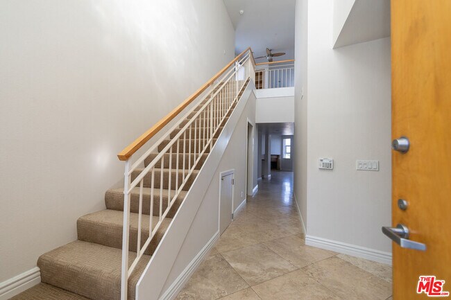 Building Photo - 171 N Church Ln