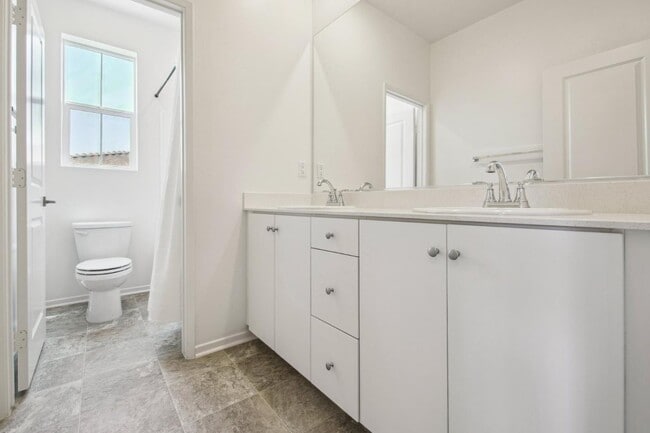 Building Photo - 5584 Kate Way