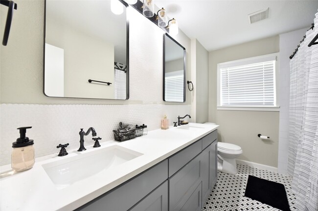 Building Photo - 6330 Mobud Dr