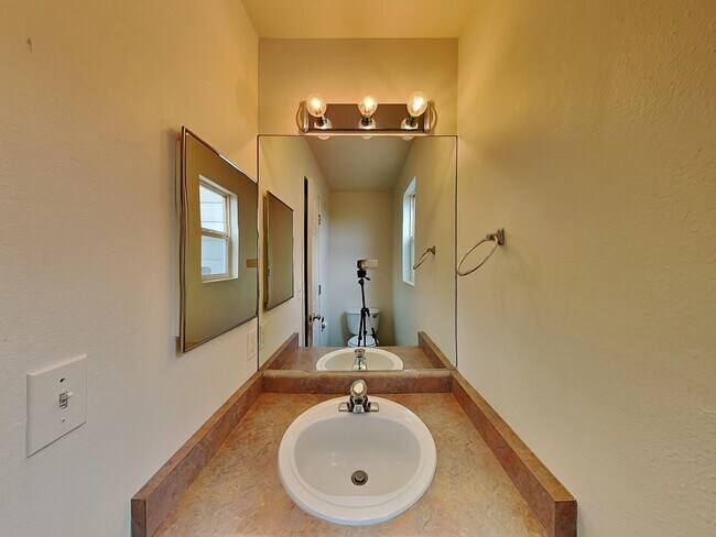 Building Photo - 7265 Waterman Way