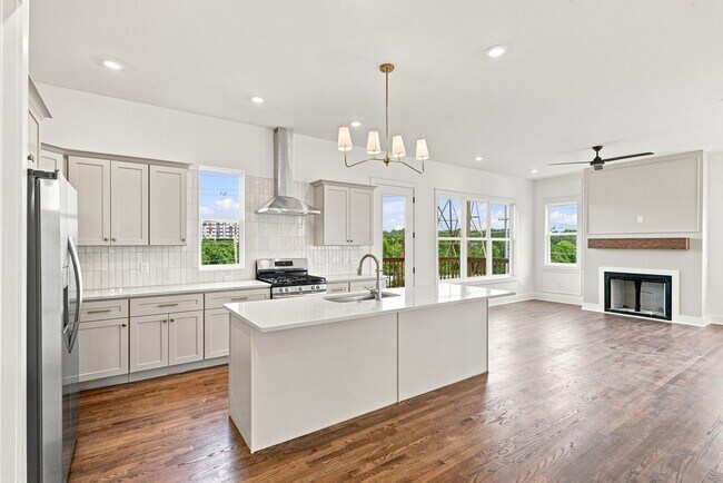 Building Photo - 508 Waycross Dr