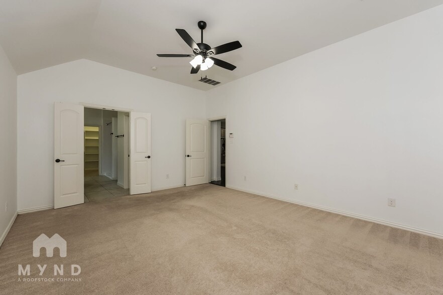 Building Photo - 7000 Denali Dr