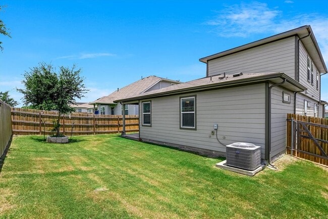 Building Photo - 4701 Canongate Dr