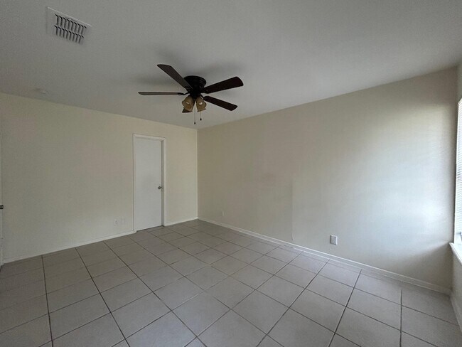 Building Photo - 344 E Dakota