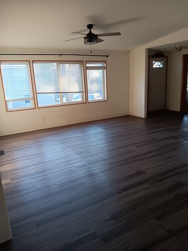 Building Photo - 3 Bed House is Elgin