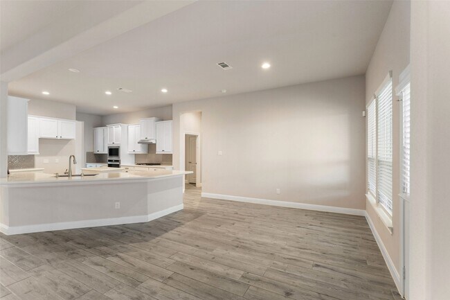 Building Photo - 1524 N Blue Bonnet Ln