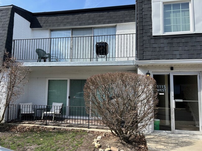 Primary Photo - 1115 Royal St George Dr