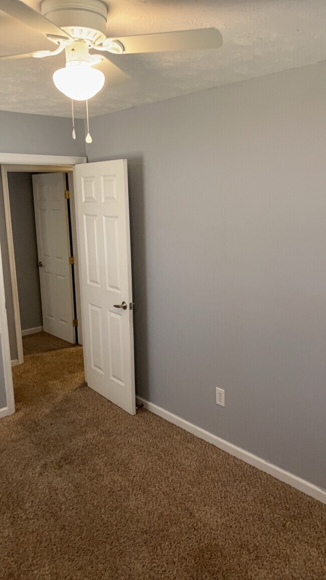 Building Photo - 325 Halifax Dr