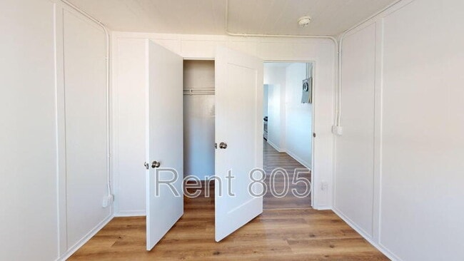 Building Photo - 45 Barry Dr