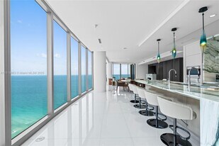 Building Photo - 17975 Collins Ave