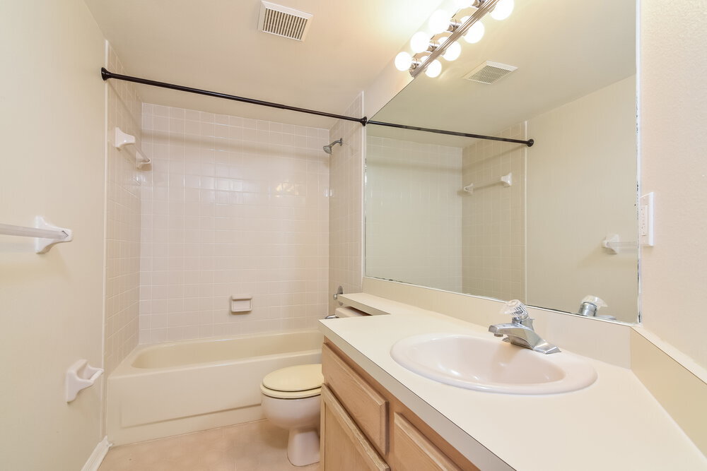 Building Photo - 10148 Cedar Dune Dr