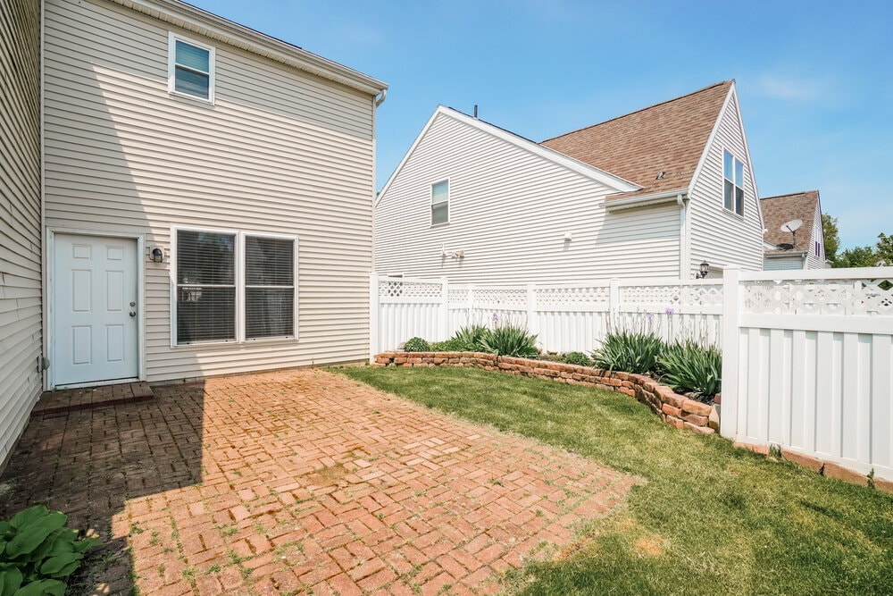 Building Photo - 1082 Finny Ave