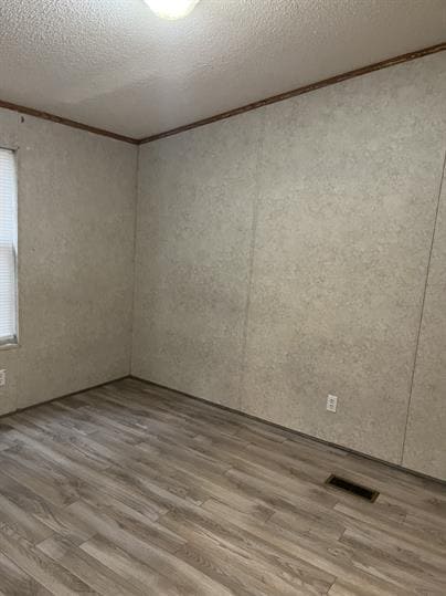 Building Photo - 44 Beach Crest Rise