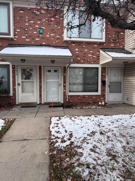 Primary Photo - 30675 Hidden Pines Ln