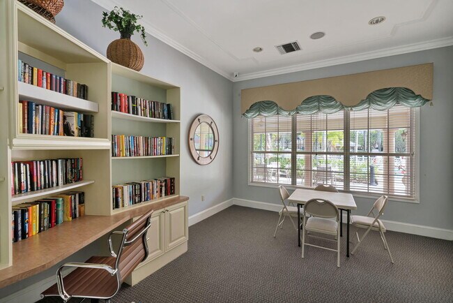 Building Photo - 275 Murcia Dr