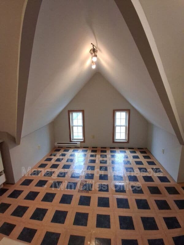 Building Photo - 3123 Portland Ave