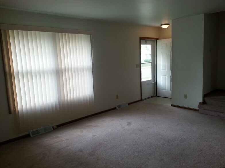 Building Photo - 7340 N 86th St