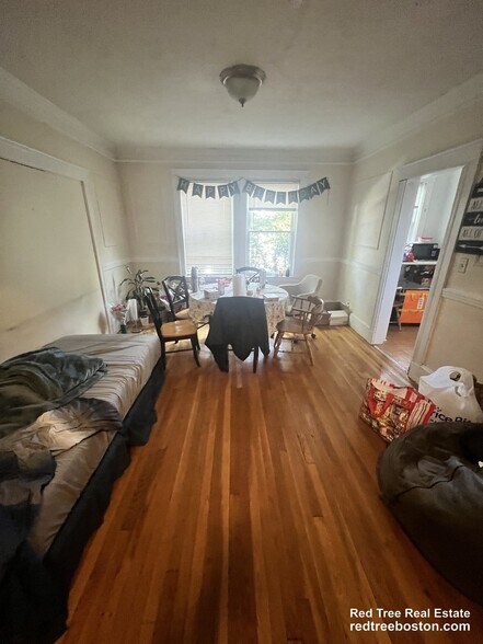 Building Photo - 22 Commonwealth Terrace