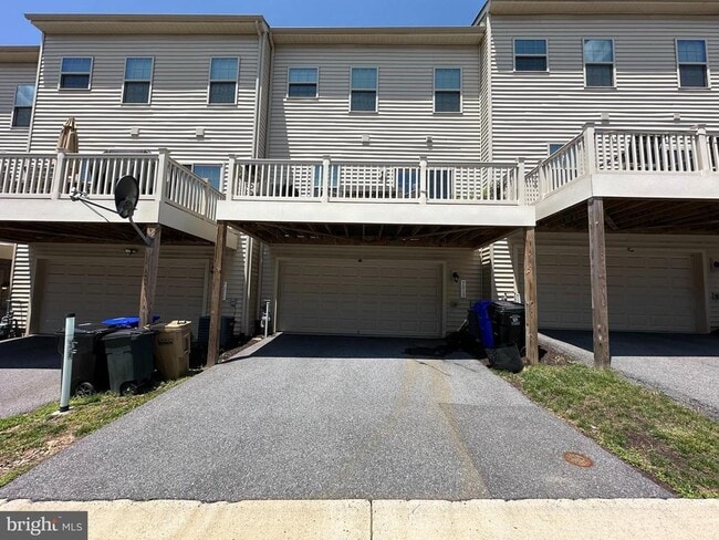 Building Photo - 7013 Van Dusen Rd