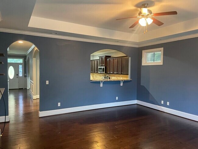 Building Photo - 426 Preakness Ln